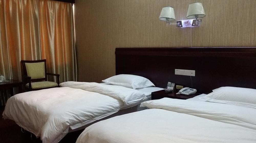 Kunming Liheng Hotel Buitenkant foto